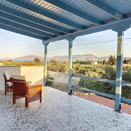 *ante Hydra Beach House* 度假居